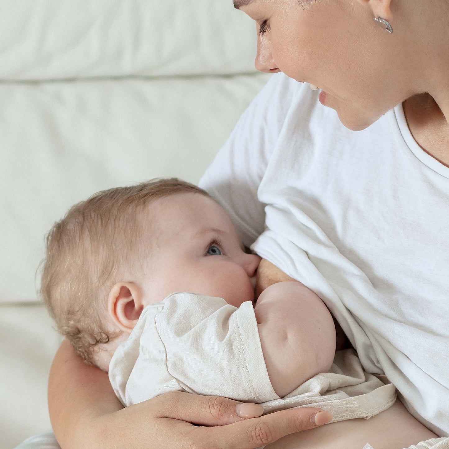 Koala Hug Baby - Cuscino allattamento stelle grigio