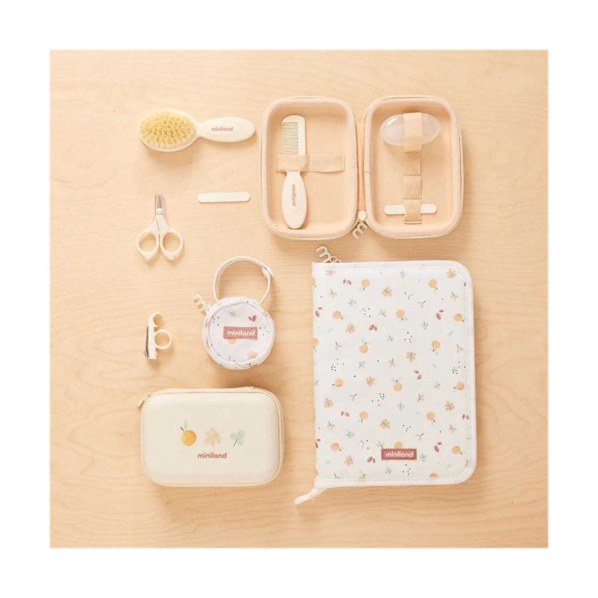 Miniland - Beauty-case con 6 accessori valencia