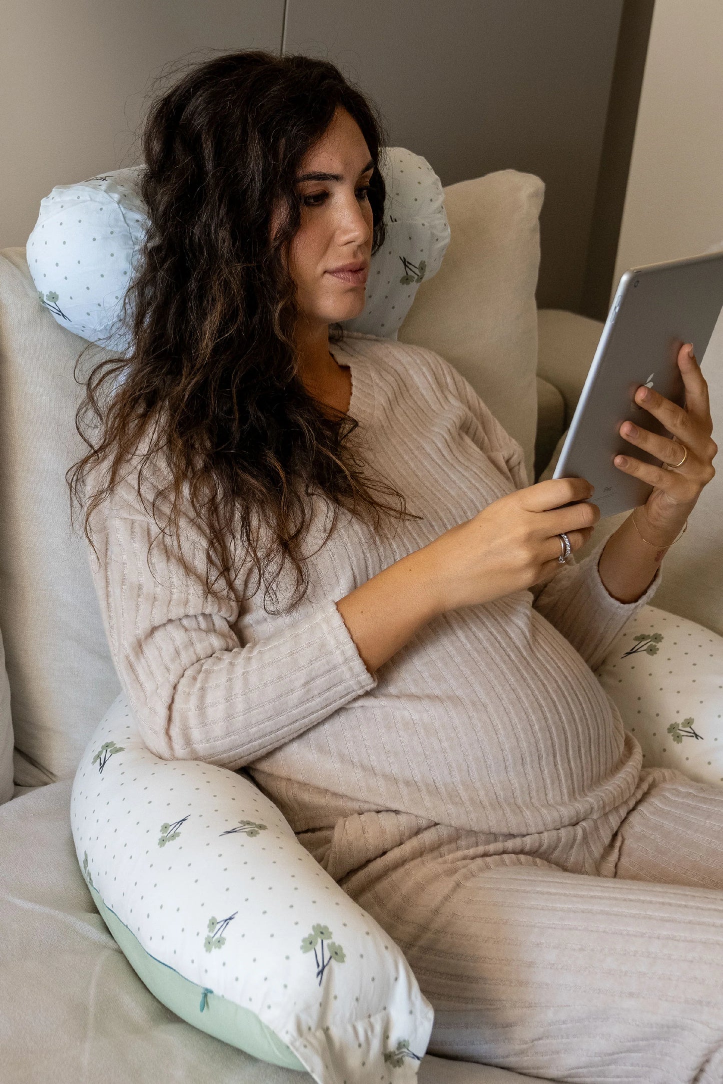 Koala Hugs Plus - Cuscino gravidanza blossom green